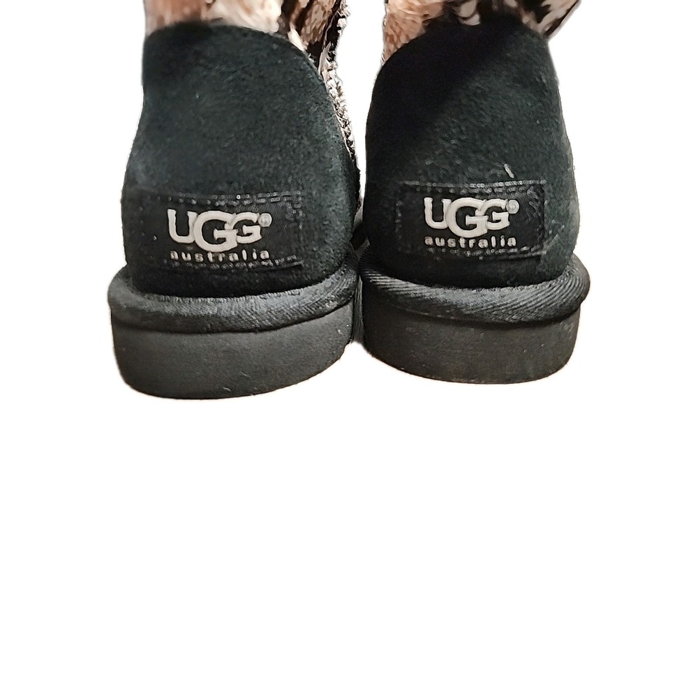 UGG Classic Short Reptile Calf Hair 1006690-W-BLK Boot SZ‎ Size US-6 - Picture 3 of 5